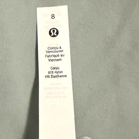 Lululemon Align Nulu Cropped Tee Silver Blue Size 8 Slim Fit - Picture 6 of 9